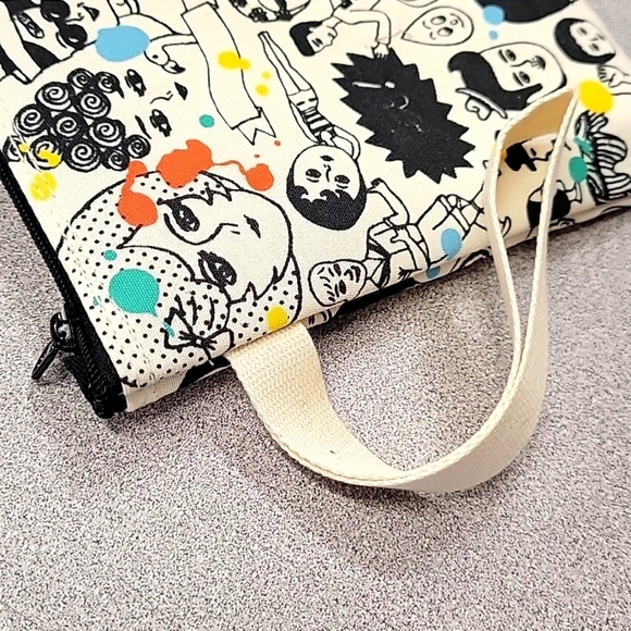 OOH LA LA! 😍 Multi-purpose Pouch from KOREA [BNIB] - Picture 3 of 12